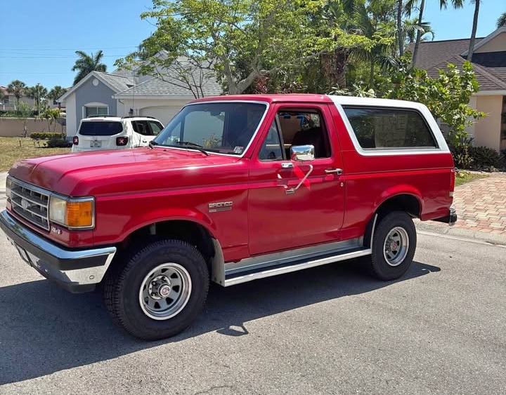 Ford Bronco XLT 1988 4x4