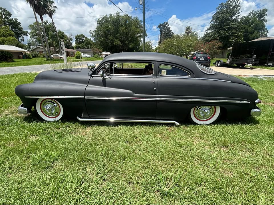 Mercury Eight 1949 Black (Stalone)